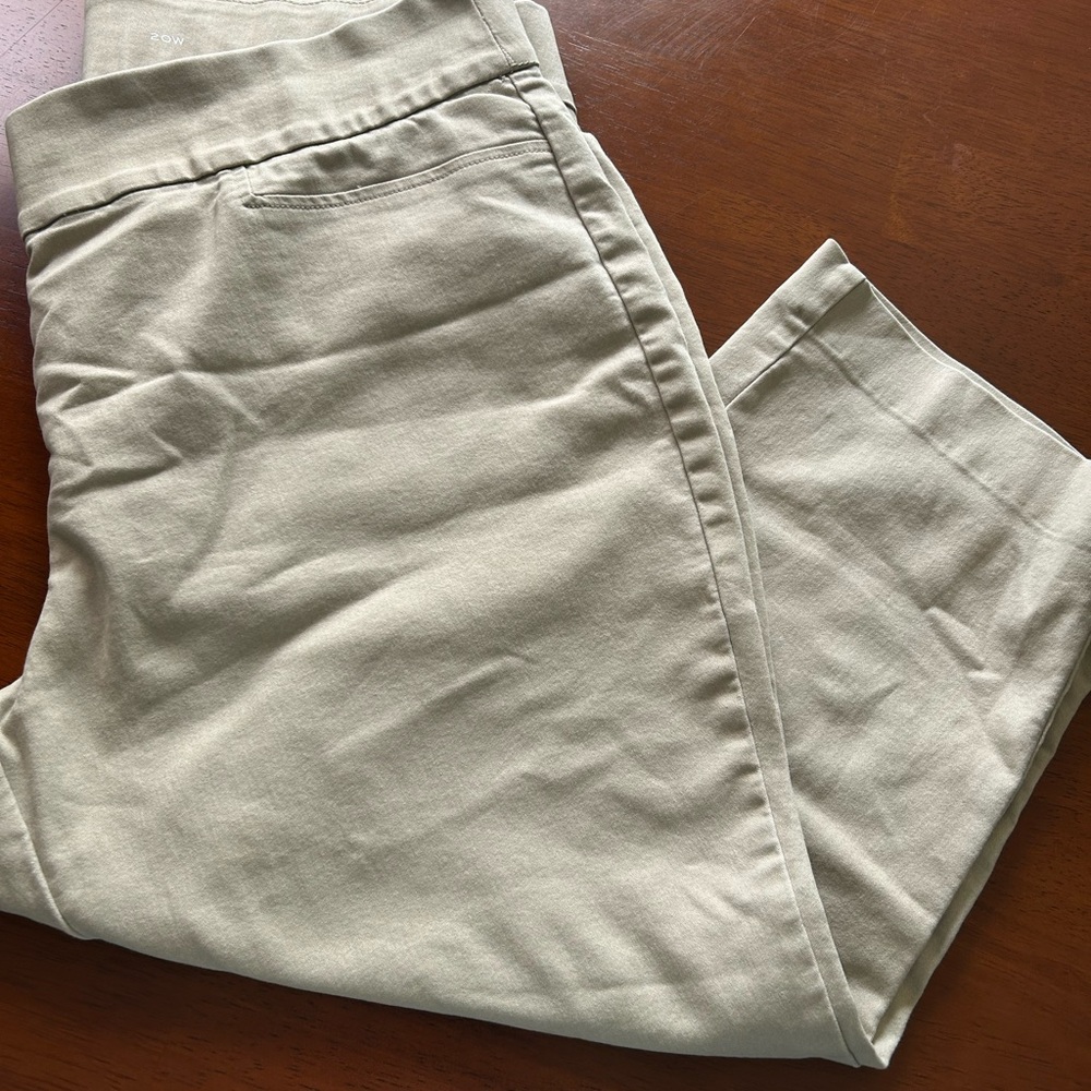 St. John's Bay Tan Capris Versatile Cotton Twill
